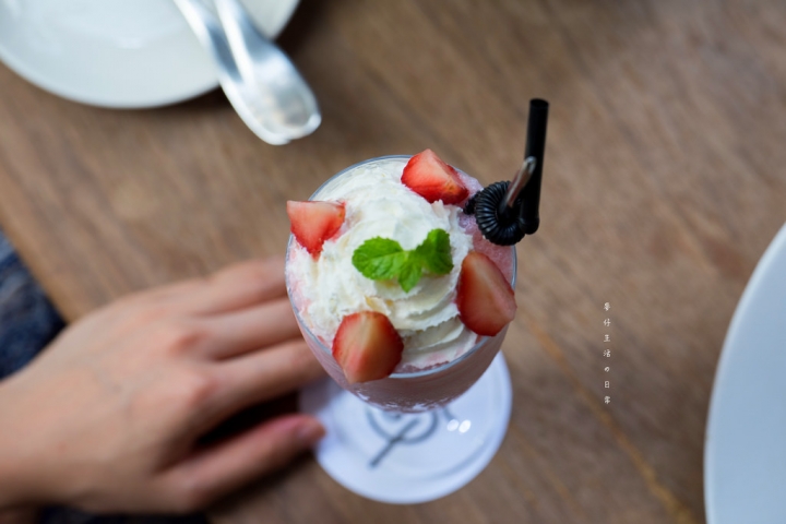 食-台北｜Cafe' a la mode(師大店)｜師大下午茶｜店內好吃好拍氣氛相當好｜法式布丁吐司系列必點 熱帶水果冰茶也好喝~