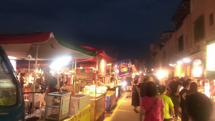 [苗栗頭份]新開幕尚順金剛基地夜市遊記．好吃好看好玩~