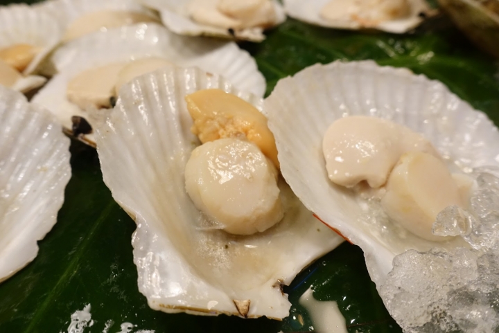 [食記] W Hotel。The Kitchen Table 西餐廳。信義區裡的時尚Buffet--周日菜色!
