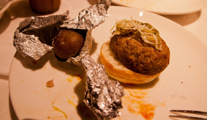 【食記。美食】東京 池袋 甜點好味，漢堡多汁 持續進步的餐廳 BITTERSWEETS BUFFET 吃到飽 蛋糕 洋食