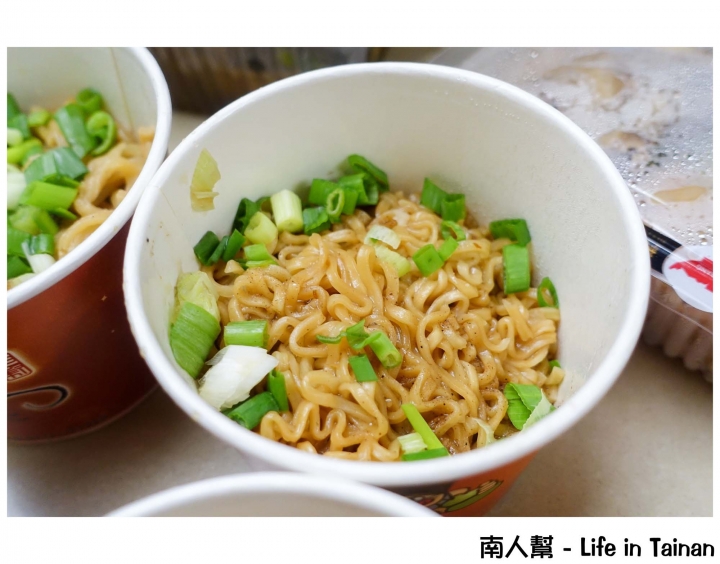 【台南南區-美食】滷味│麵食│飲品│~丐幫滷味台南金華分舵