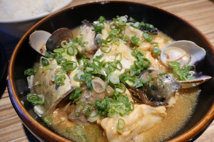 [食記] 魚兵衛太春和食處。日本料理。生魚片丼、中山站美食