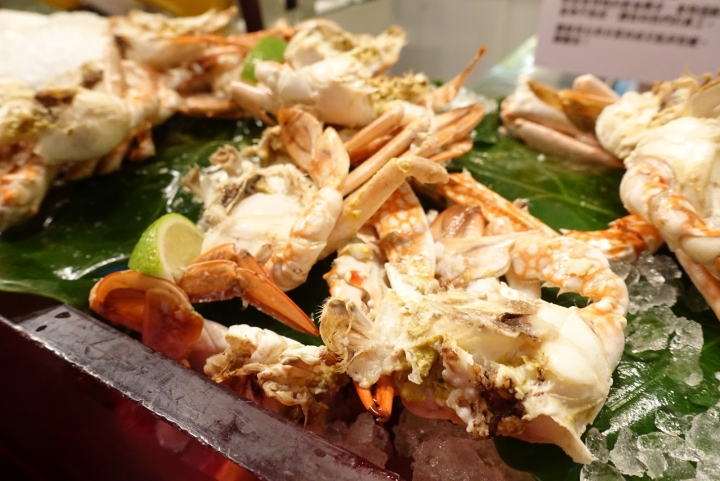 [食記] W Hotel。The Kitchen Table 西餐廳。信義區裡的時尚Buffet--周日菜色!