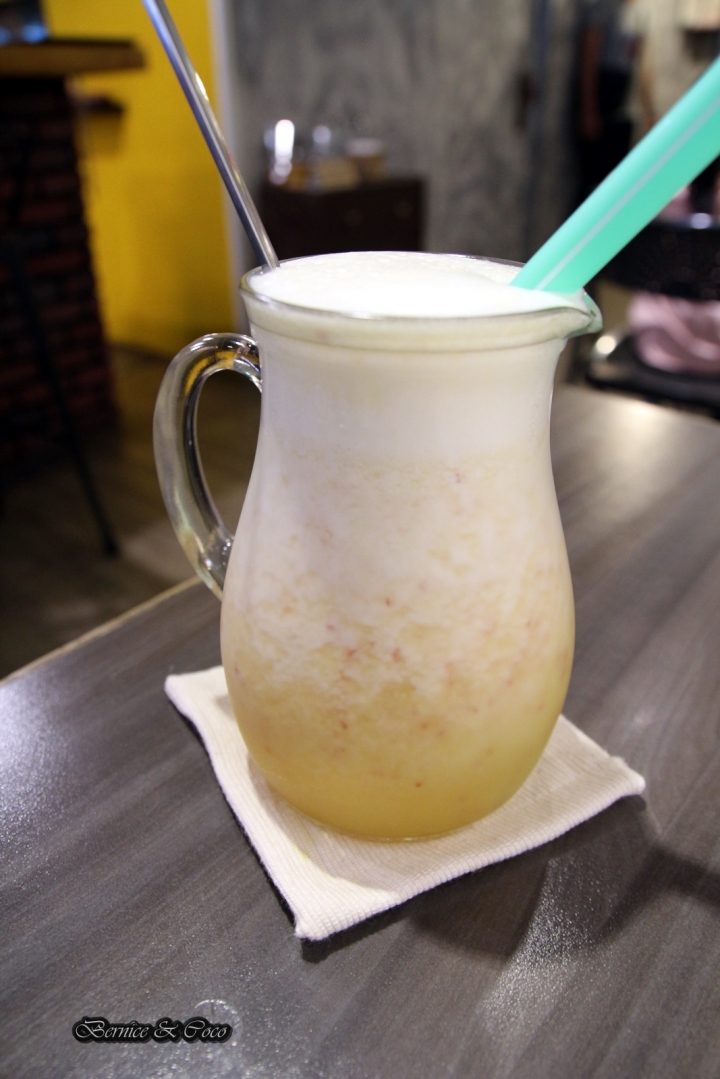翁林.林Café綠綠的奇異果泡泡好迷人/新埔下午茶(寵物有善餐廳)(板橋新埔站)