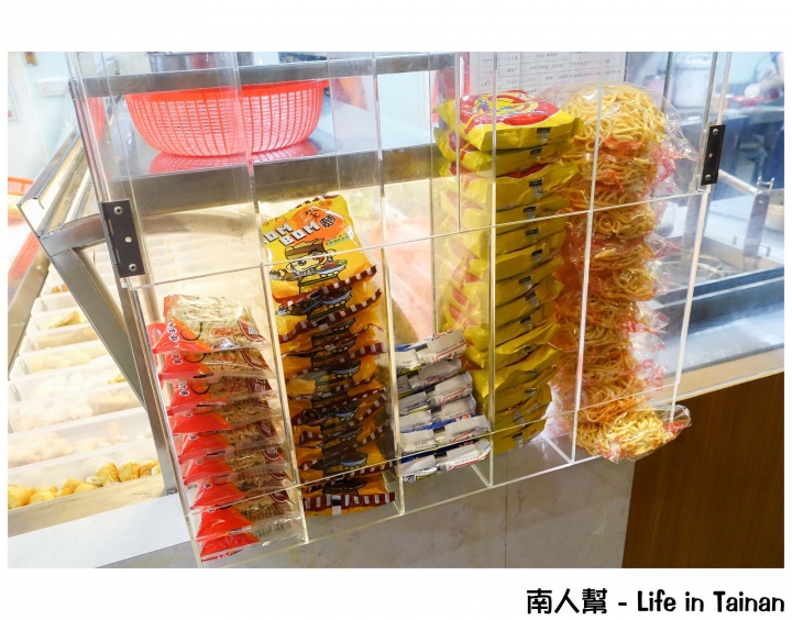【台南南區-美食】滷味│麵食│飲品│~丐幫滷味台南金華分舵