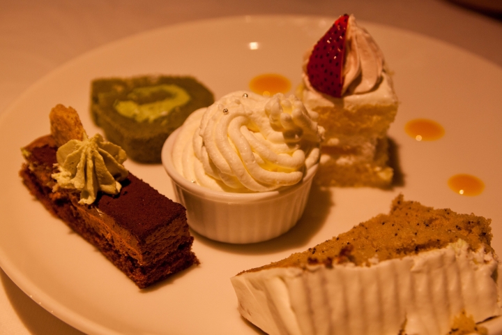 【食記。美食】東京 池袋 甜點好味，漢堡多汁 持續進步的餐廳 BITTERSWEETS BUFFET 吃到飽 蛋糕 洋食