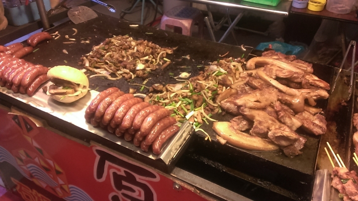 [苗栗頭份]新開幕尚順金剛基地夜市遊記．好吃好看好玩~