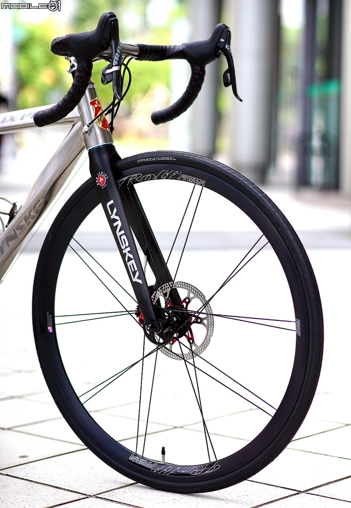 Lynskey Helix pro disc 搭配 rolf 碟煞輪組