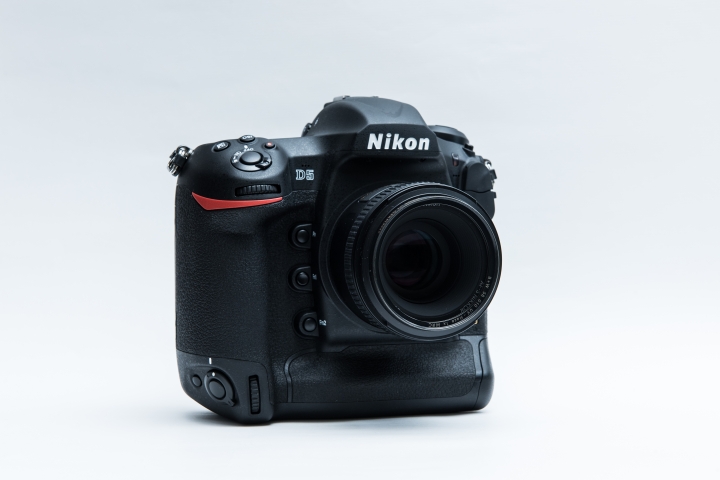 【開箱】新機皇襲來 Nikon D5