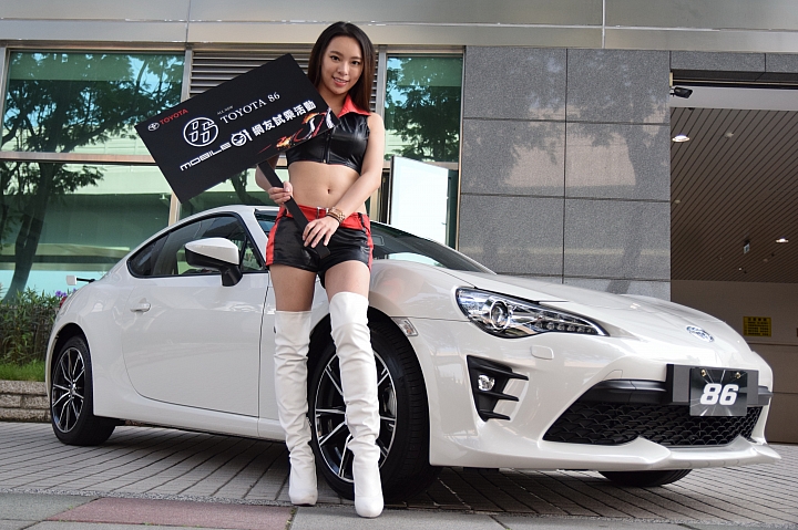 86 不跑秋名山 衝上陽明山  ALL NEW TOYOTA 86 超帥超狂 山路體驗