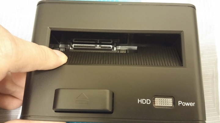 淘寶1千5的ac分享器(usb3)當NAS實測上35MB/s totolink a3004ns