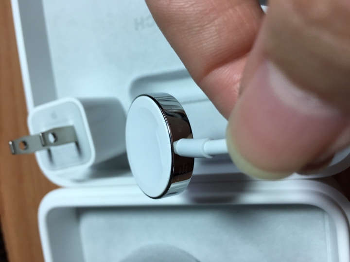<開箱>終於收到了! ~ APPLE WATCH Series 2 42MM太空黑不鏽鋼米蘭