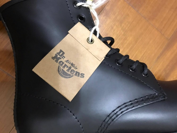 (幫驗鞋)Dr.Marten 馬汀鞋吊牌能分真假嗎?