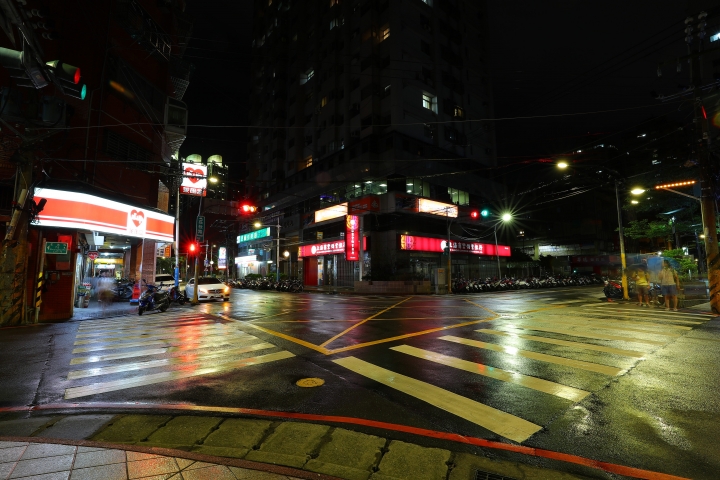 Canon EF 16-35mm F2.8L III不專業開箱文
