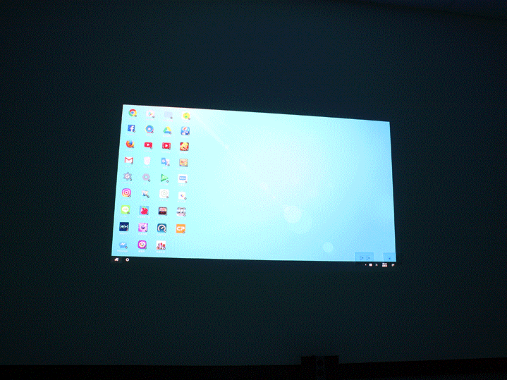 愛她‧就把《 BenQ W3000 雙向鏡頭位移導演機 》電影院帶回家！媲美好萊塢視聽饗宴