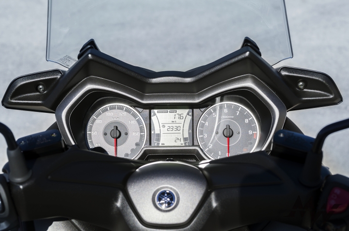 歐洲新寵 300大羊俱樂部 YAMAHA X-MAX 300 2017