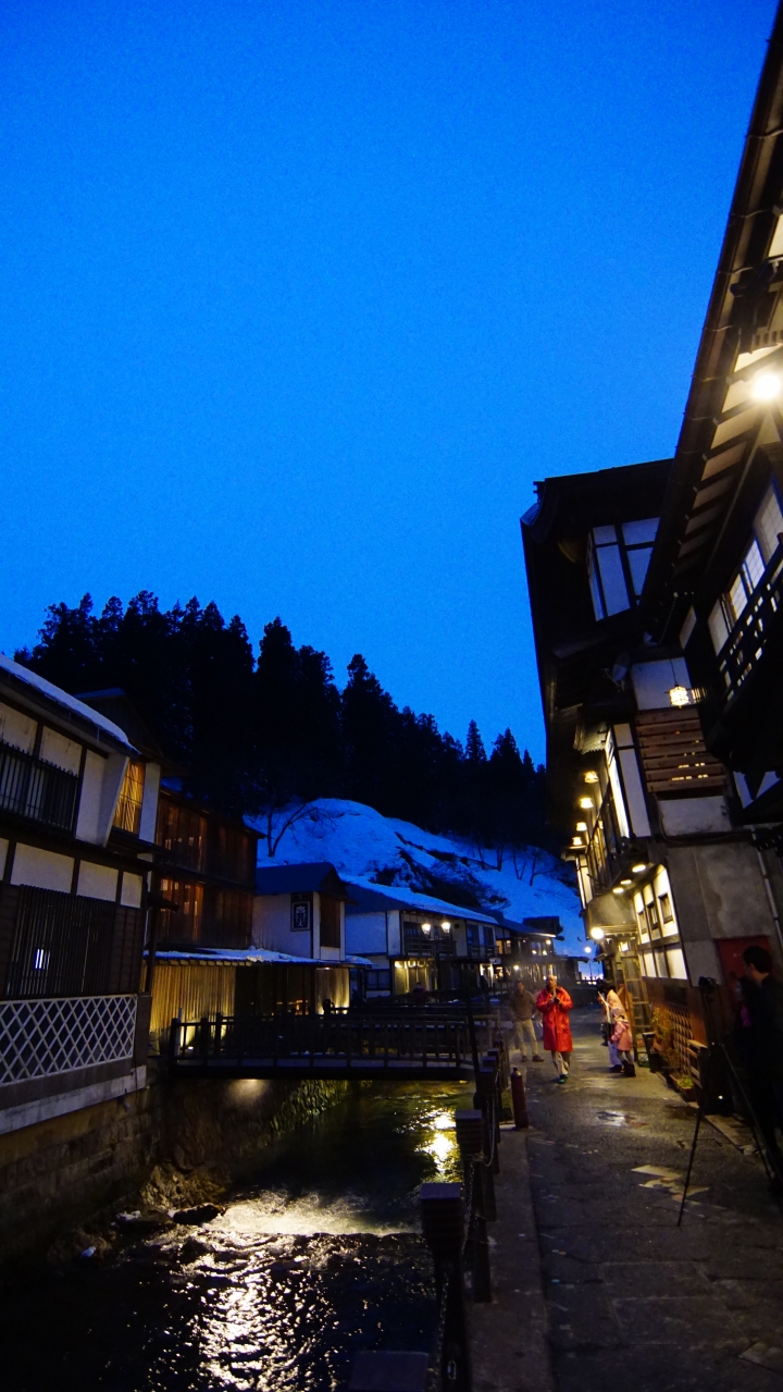 請教，像藍色天空的色溫，這種是大範圍區域整片天空都有或特殊地方才會有?