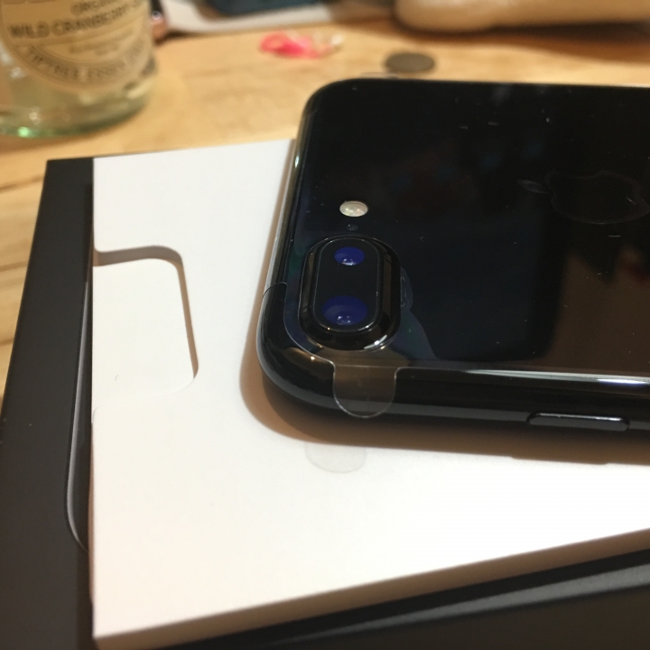 iphone 7+ 要死黑開箱
