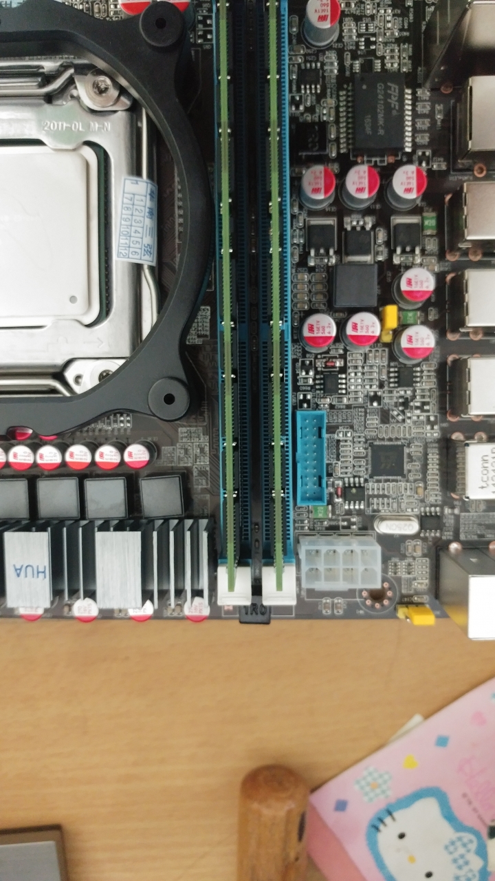 [開箱] 華南X79+E5 2670 C2 正式版+ECC DDR3 1333 4GB X4，篇詳細版~