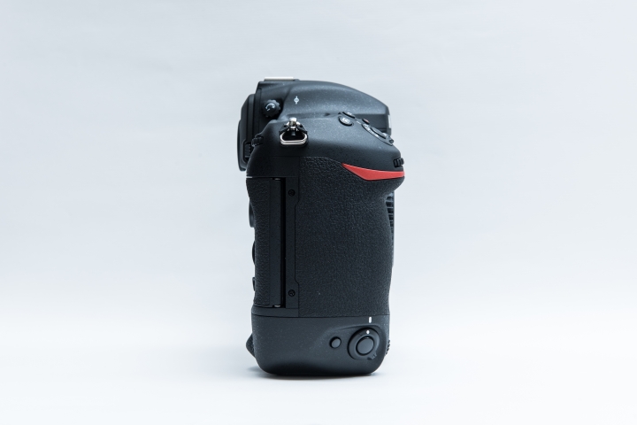 【開箱】新機皇襲來 Nikon D5