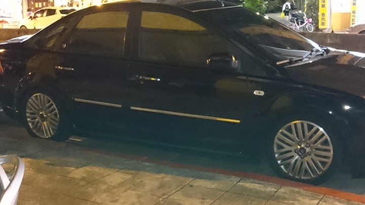 MK2 FOCUS 裝MONDEO MK4 17鋁圈