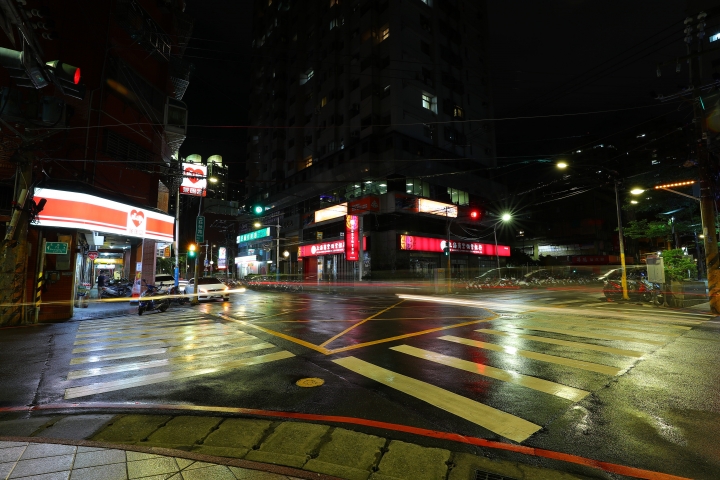 Canon EF 16-35mm F2.8L III不專業開箱文