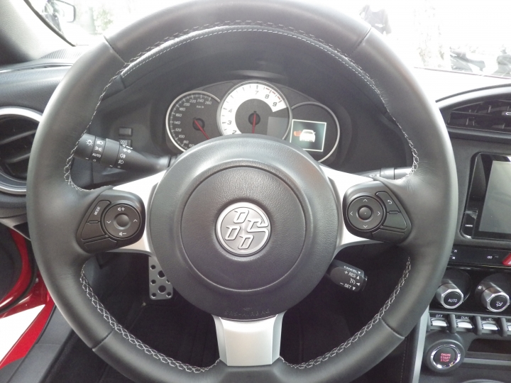 讓拓海也瘋狂~~"ALL NEW TOYOTA 86", 94狂~~