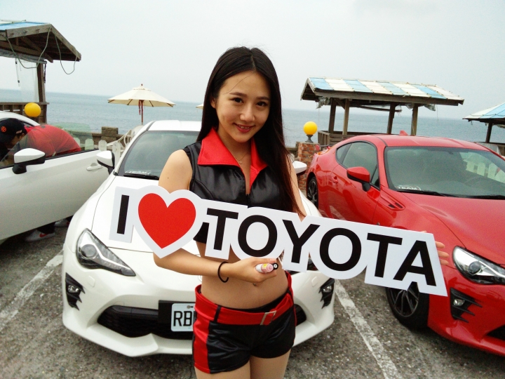 讓拓海也瘋狂~~"ALL NEW TOYOTA 86", 94狂~~