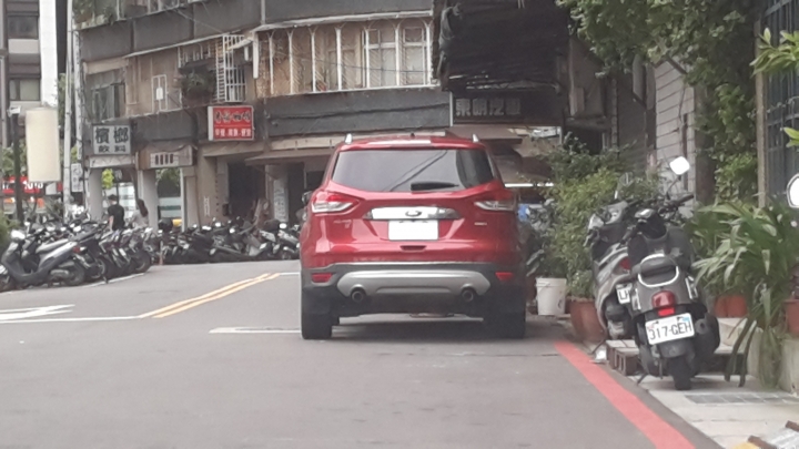 這是KUGA的改款車嗎?
