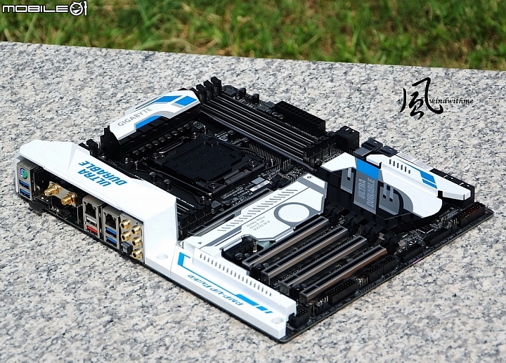GIGABYTE X99-Designare EX搭載Intel Core i7-6950X超頻解析