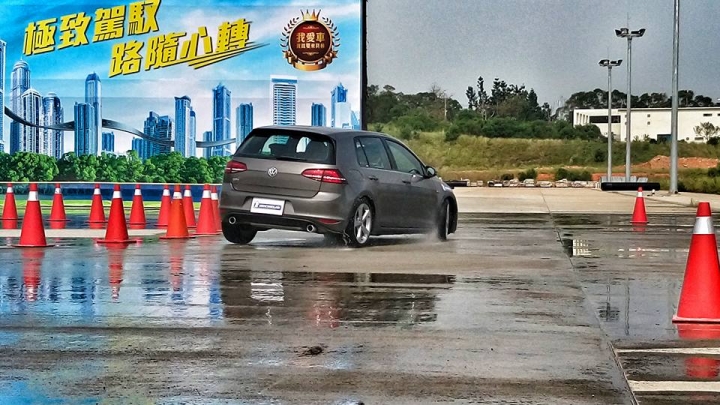 濕地超強! 米其林Michelin Pilot Sport 4(PS4)麗寶賽車場輪胎測試心得分享