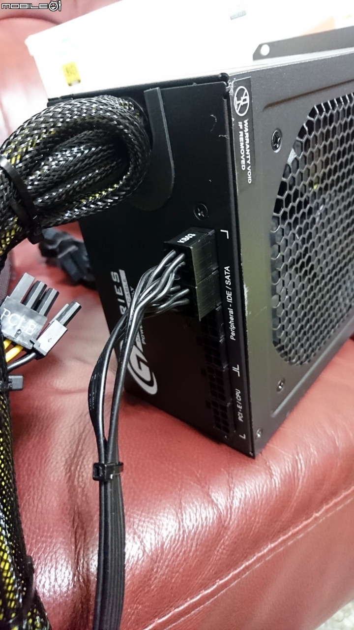 [開箱-機殼]喬思伯 RM3 玻璃 鈦灰色版....外加新Power事件