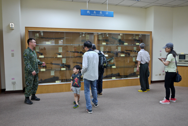 [亂拍照] 2016 國軍營區參訪 (新竹空軍基地+陸軍裝甲兵訓練指揮部)