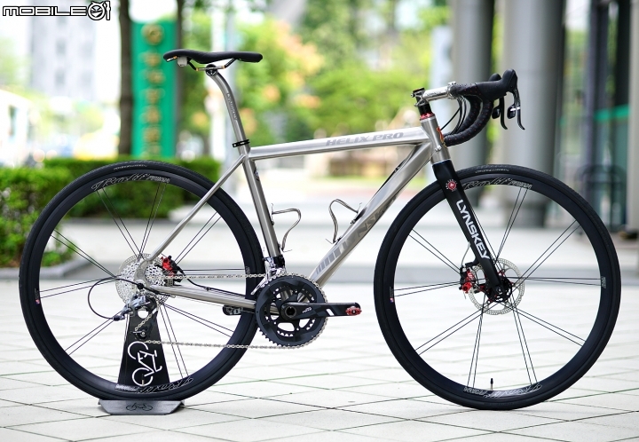 Lynskey Helix pro disc 搭配 rolf 碟煞輪組
