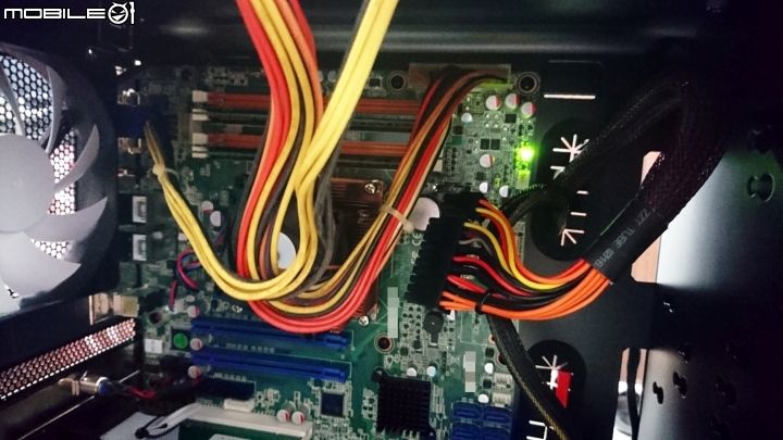 [開箱-機殼]喬思伯 RM3 玻璃 鈦灰色版....外加新Power事件