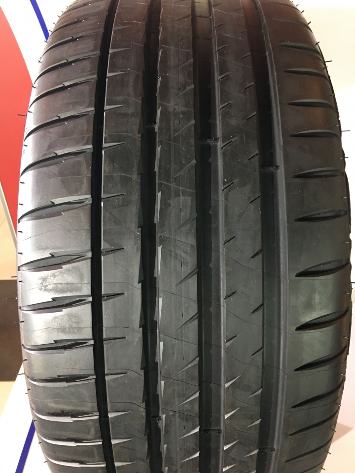 濕地超強! 米其林Michelin Pilot Sport 4(PS4)麗寶賽車場輪胎測試心得分享