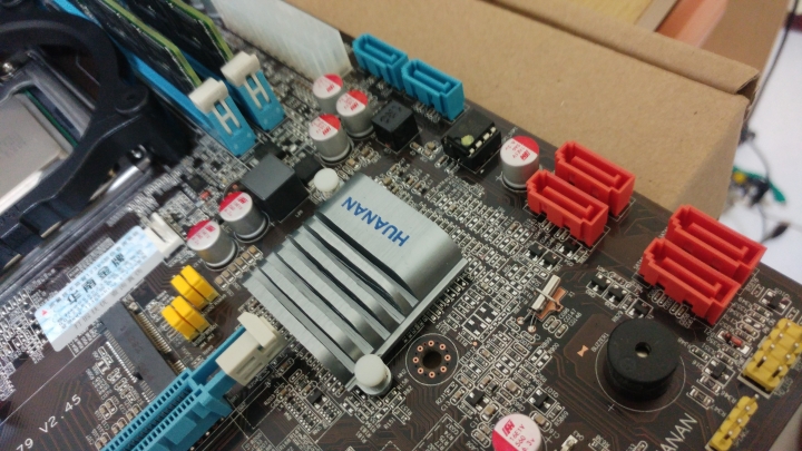 [開箱] 華南X79+E5 2670 C2 正式版+ECC DDR3 1333 4GB X4，篇詳細版~