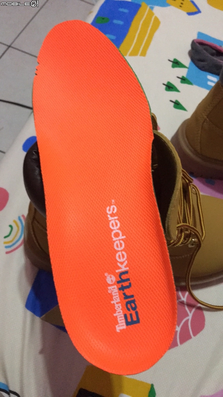 拜託各位神人大大幫我看看這雙 timberland 是不是真的