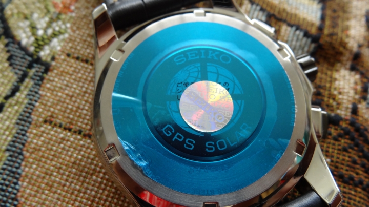 簡易的SEIKO GPS太陽能計時腕錶開箱