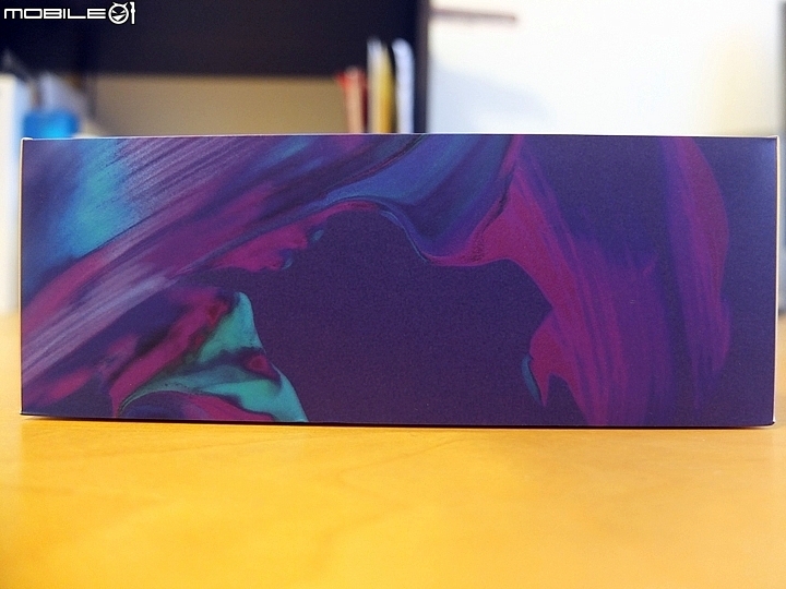 [極簡開箱] 我的第一支SONY智慧型手機 XPERIA XZ 澗水藍 (持續更新)