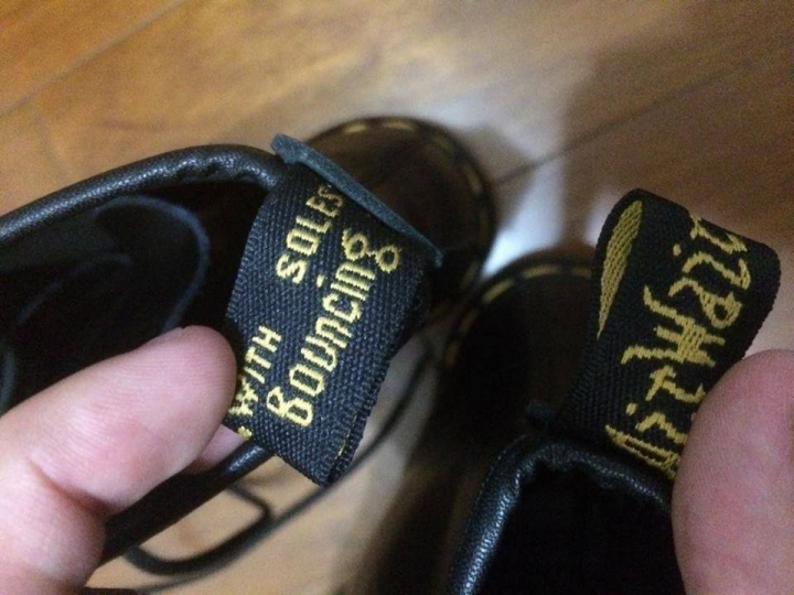 (幫驗鞋)Dr.Marten 馬汀鞋吊牌能分真假嗎?