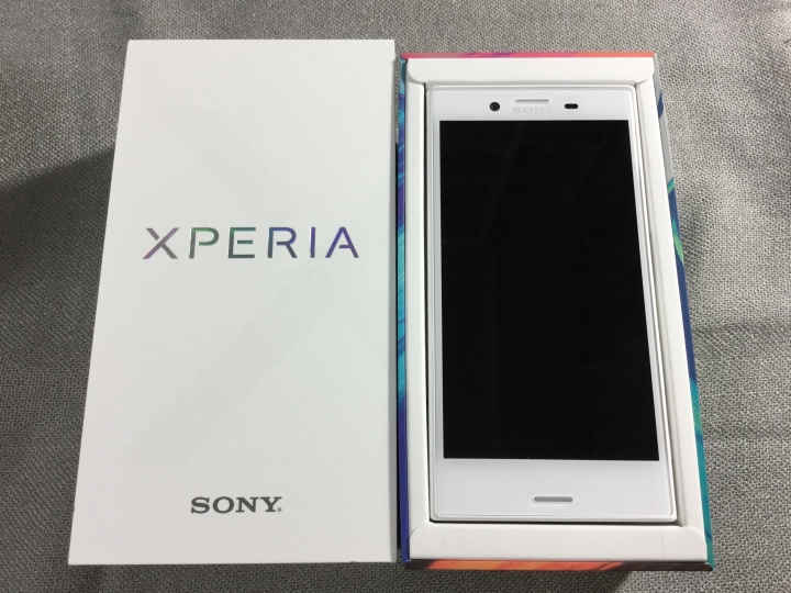 XPERIA X Compact 白 - 開箱、操作心得