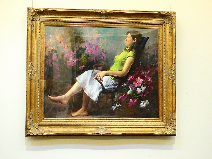 豐富的美術作品，庭園美，極佳的用餐環境：美濃煙樓坊美術館餐廳。