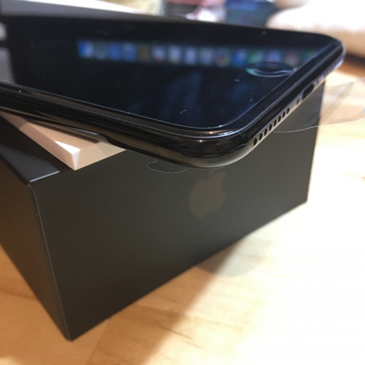 iphone 7+ 要死黑開箱