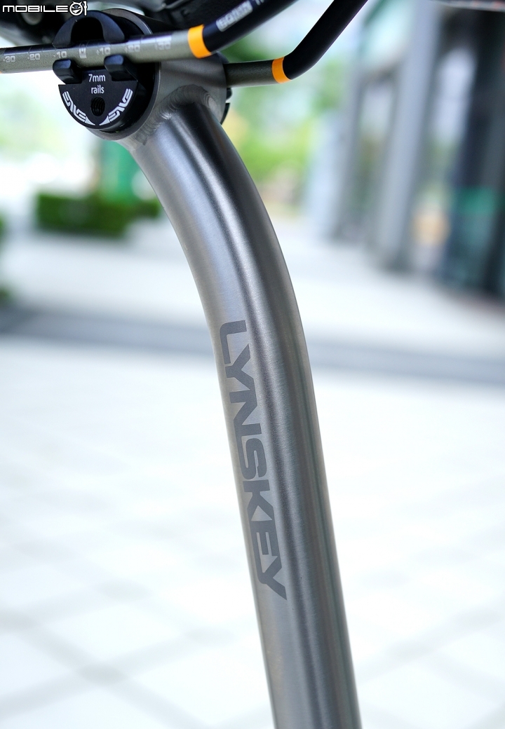 Lynskey Helix pro disc 搭配 rolf 碟煞輪組