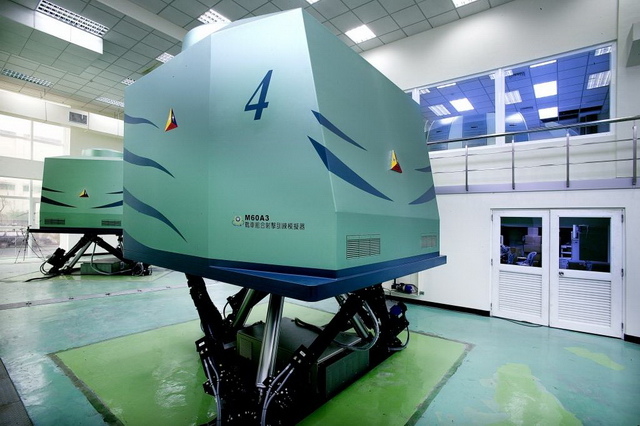 [亂拍照] 2016 國軍營區參訪 (新竹空軍基地+陸軍裝甲兵訓練指揮部)
