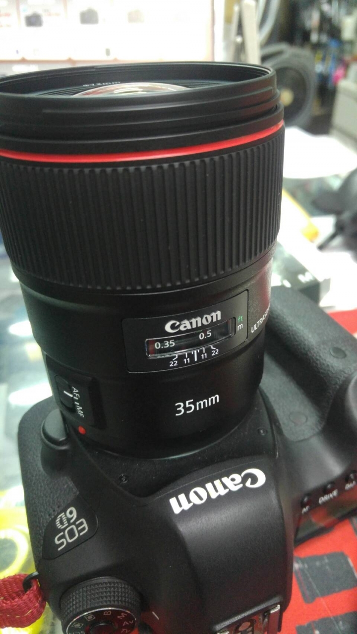 [開箱] 憤怒的35MM F1.4L II