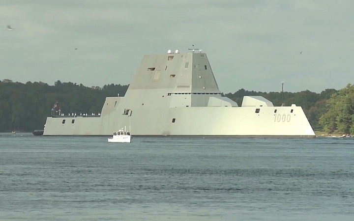 史上最大的驅逐艦DDG-1000朱瓦特號正式服役成軍