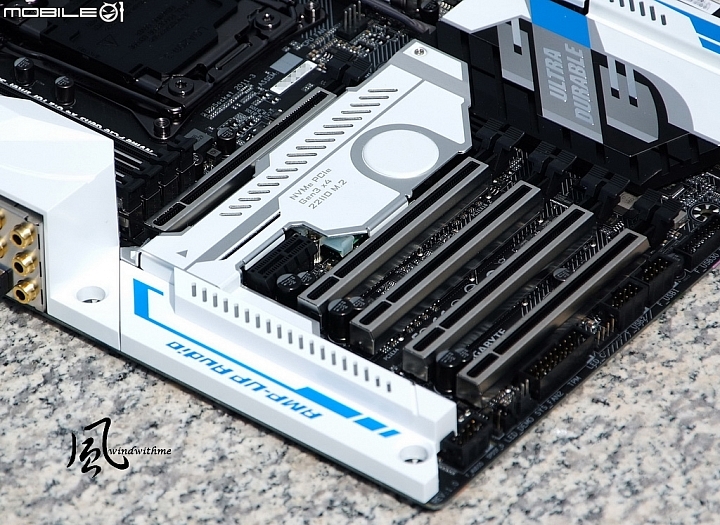 GIGABYTE X99-Designare EX搭載Intel Core i7-6950X超頻解析