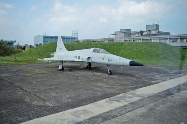 [亂拍照] 2016 國軍營區參訪 (新竹空軍基地+陸軍裝甲兵訓練指揮部)